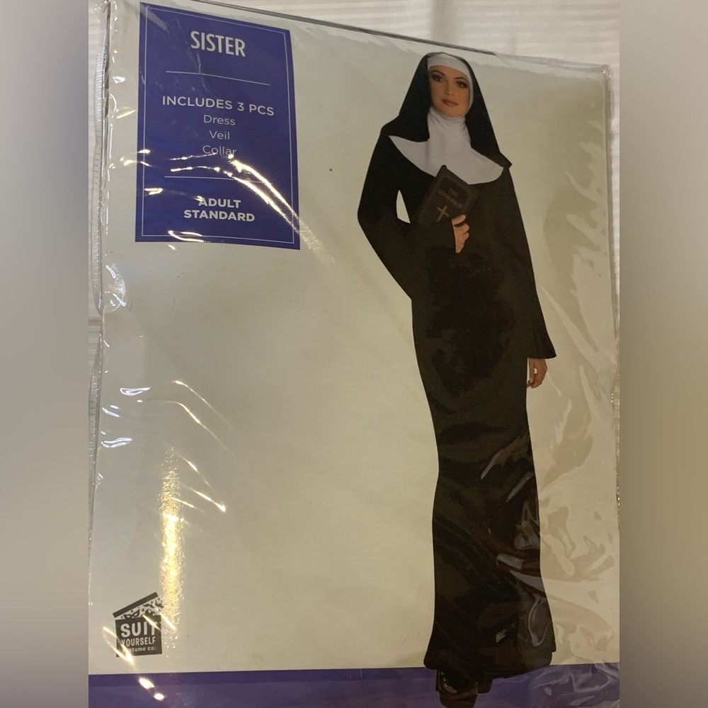 Sister Nun Costume| Fits up to Womens size 12 US New with tags Women’s 3 Piece